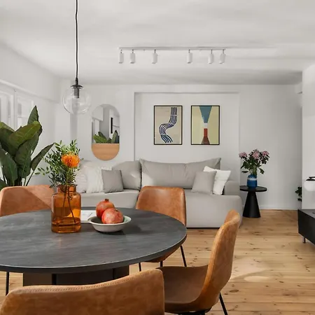 Stilvolle 3-zimmer-wohnung In 公寓 *